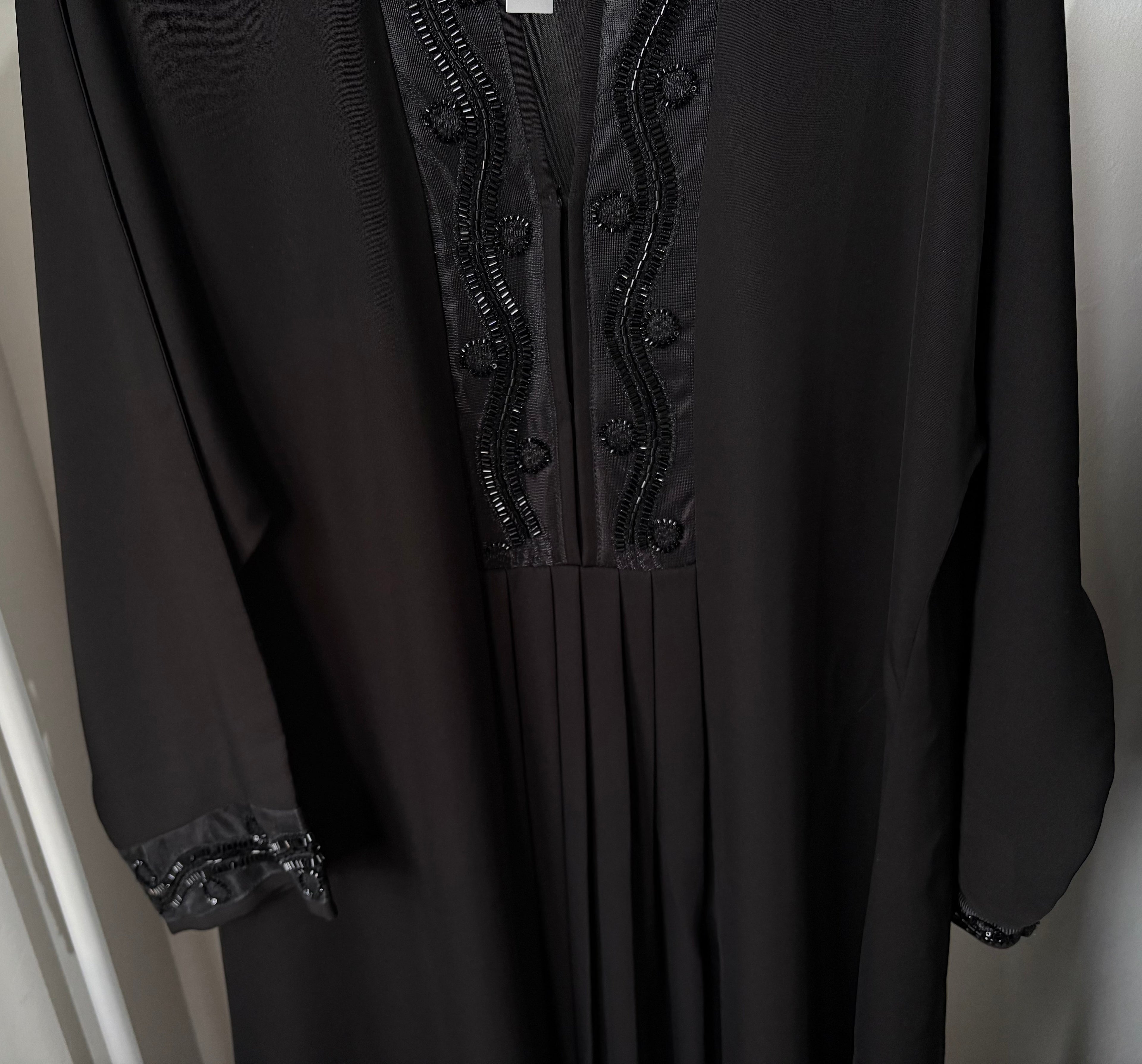 Noor Embellished Closed Kaftan Abaya – Black