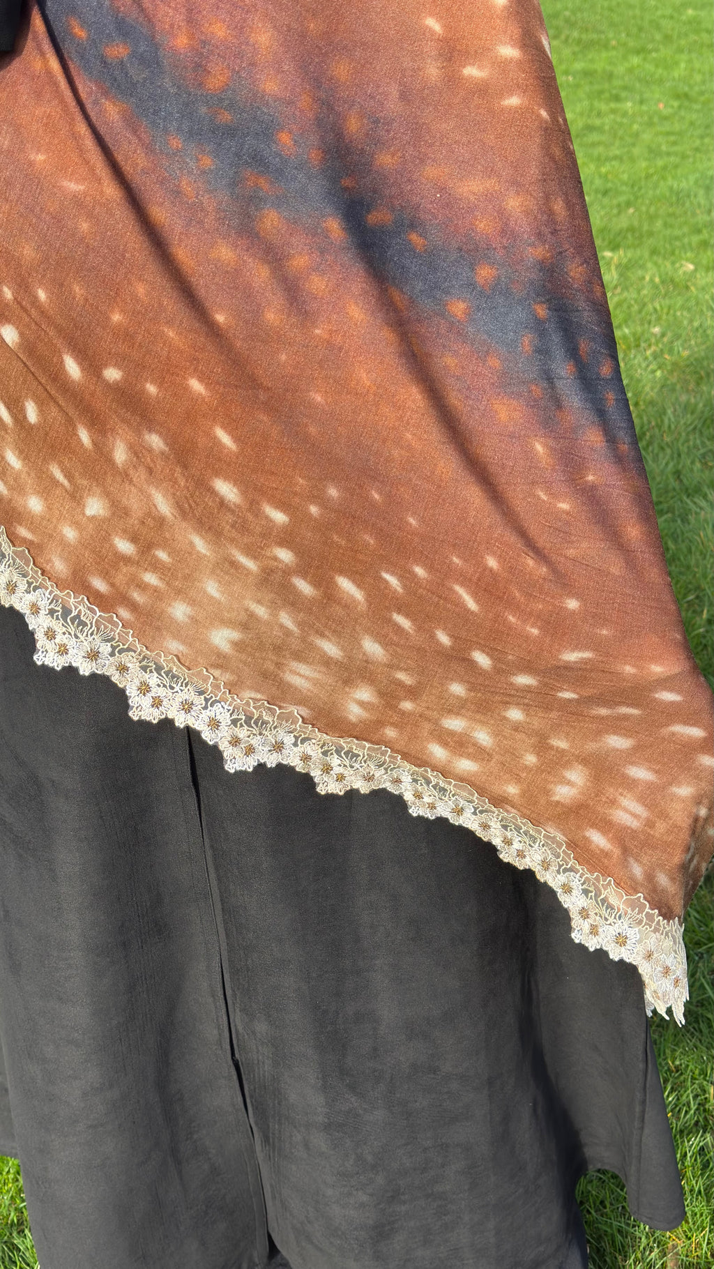 Signature Deer Print Jersey Lace Hijab