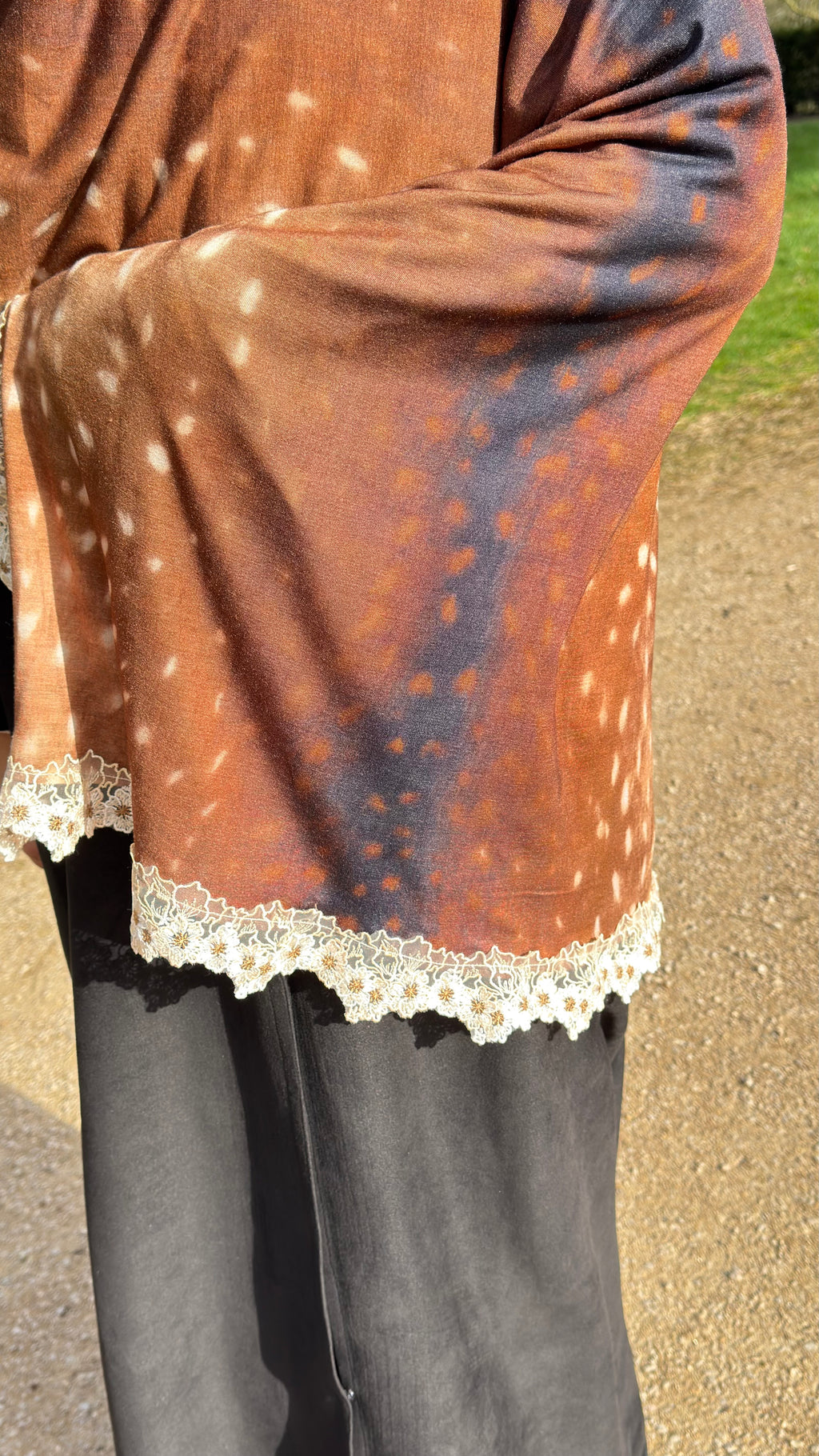 Signature Deer Print Jersey Lace Hijab