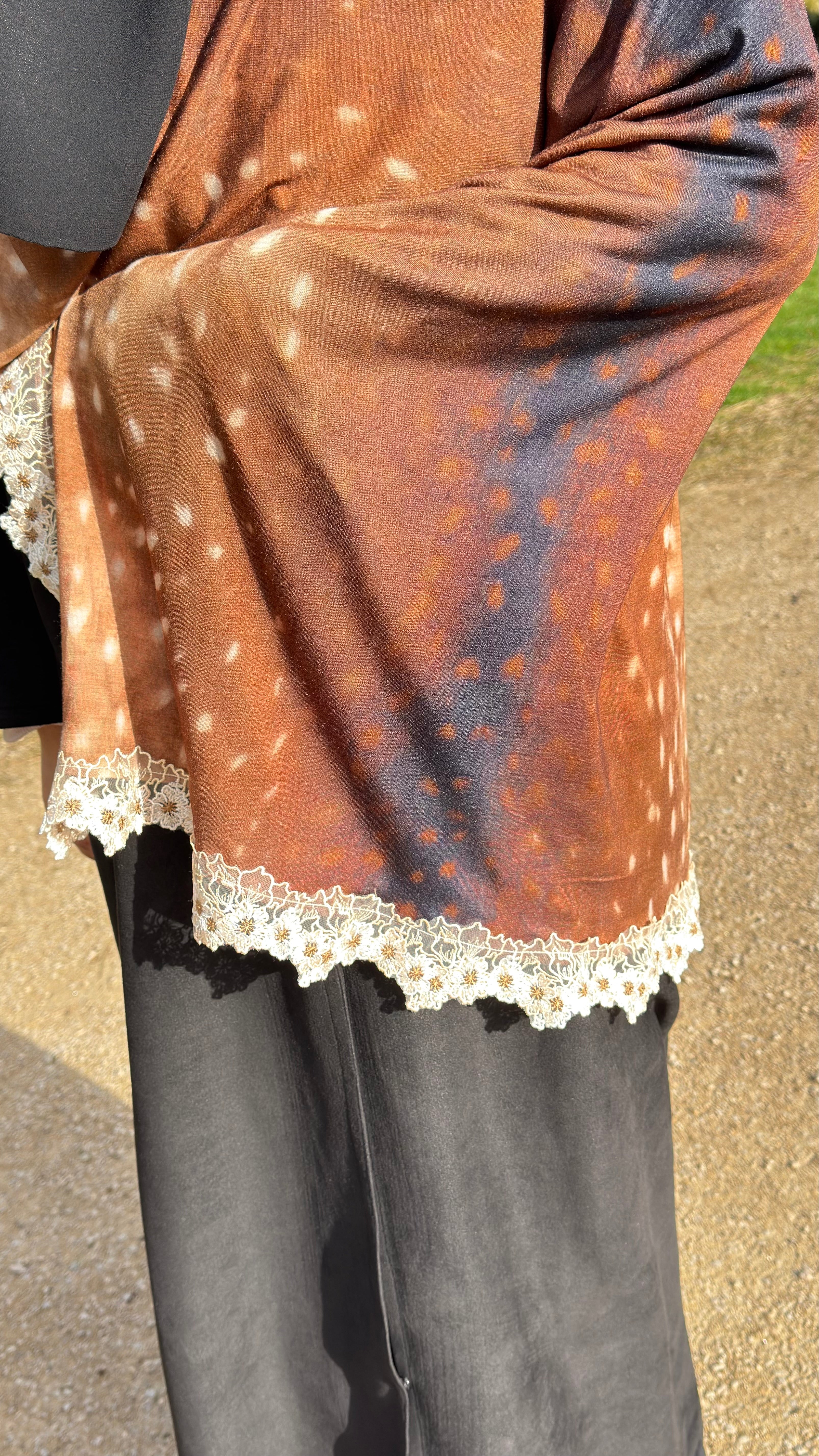 Signature Deer Print Jersey Lace Hijab