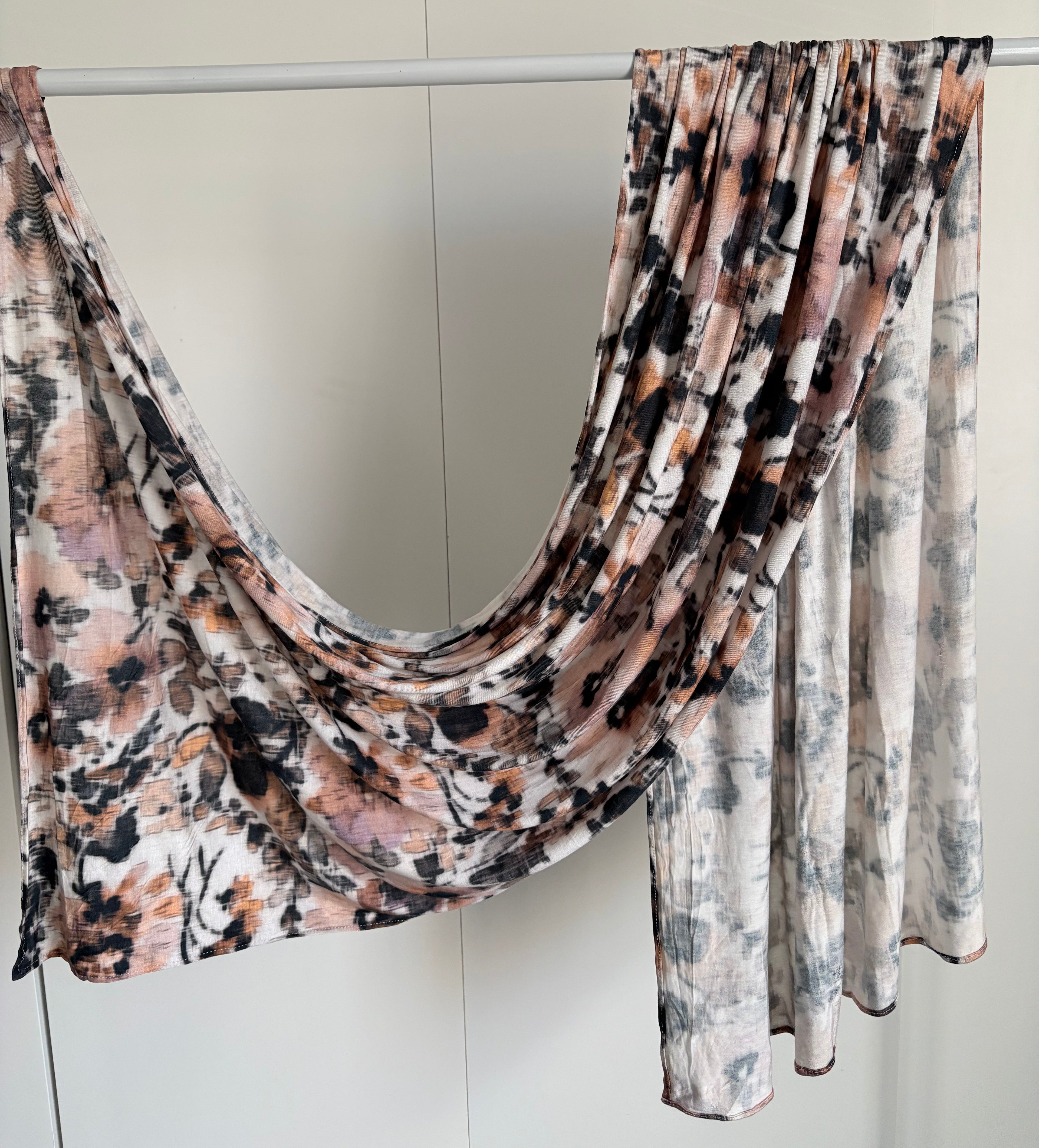 Printed Jersey Hijabs – Clearance (Minor Defects)